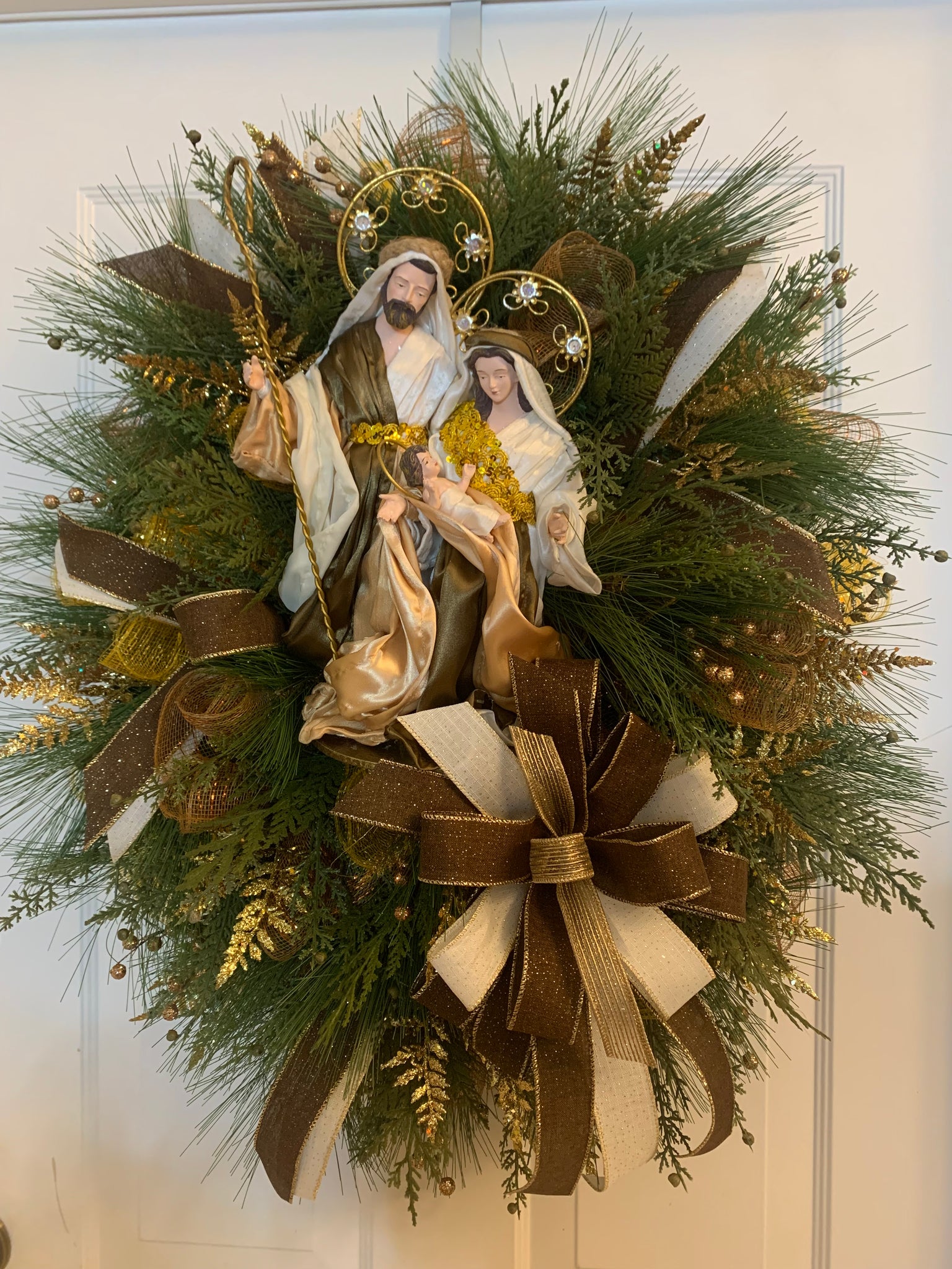 Nativity Scene Wreath